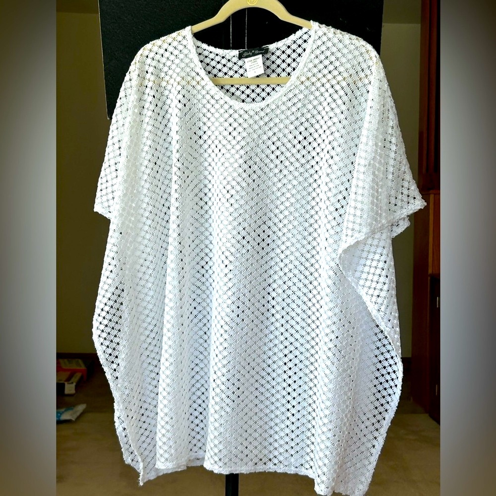 Slinky Brand White Crochet Top